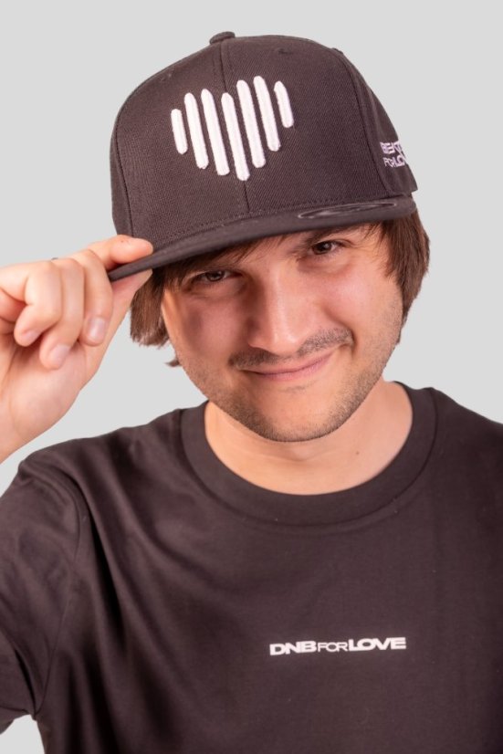 Snapback kšiltovka „Black Heart”