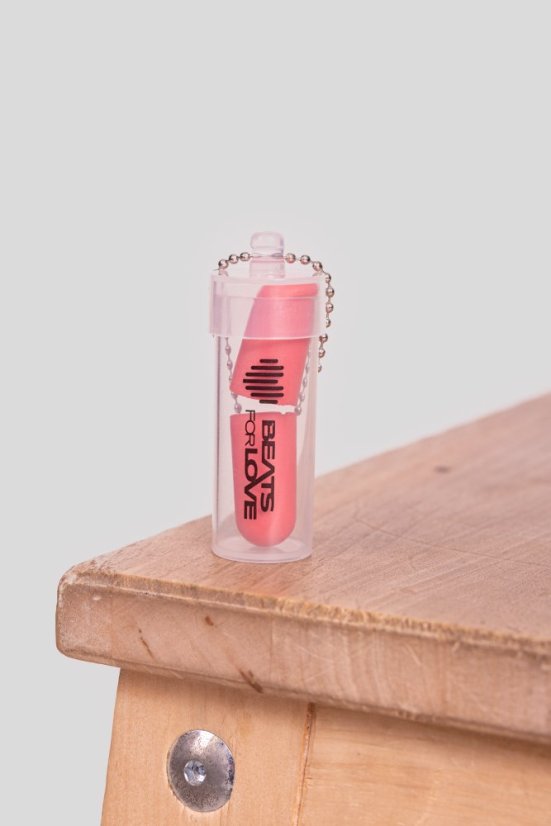 “Mute the Vibe” earplugs - Colour: Red
